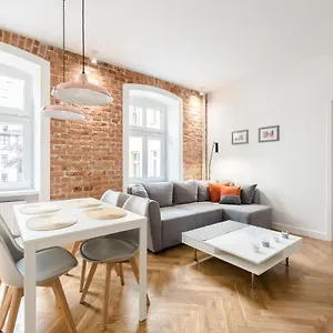 Apartament Sweet Time Apartment